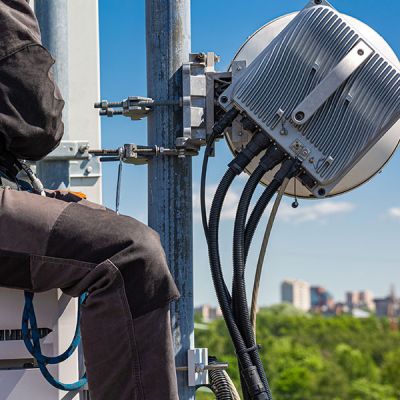 1362862671-radio-cell-tower